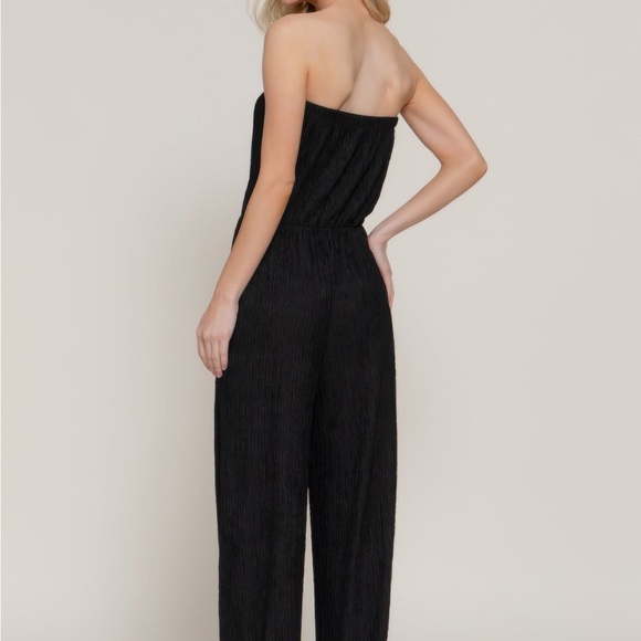 Crinkle Knit Tube Jumpsuit - Picture 5 of 6